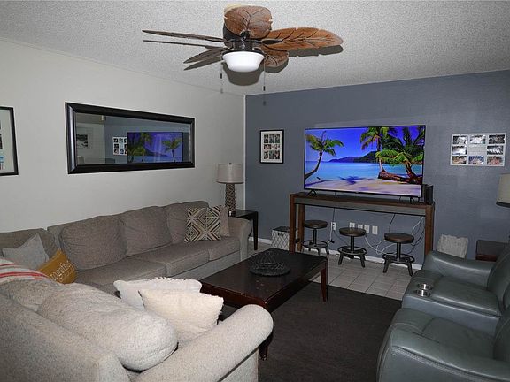 5th image of 16011 Buxley Ct