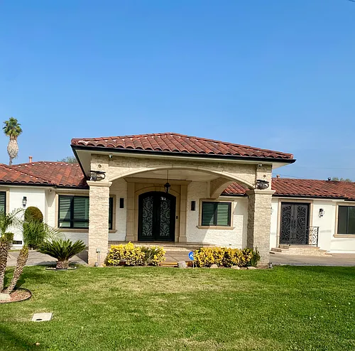 8145 Valdina Dr Photo 1