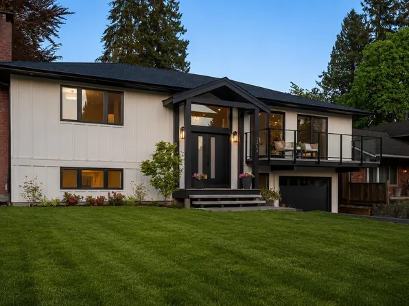 2654 Masefield Rd, North Vancouver, BC V7K 1Z9