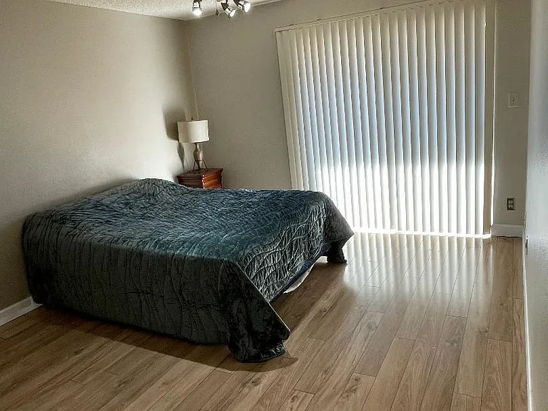 540 N May St #3139 — Photo 3