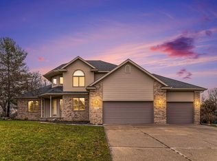 1512 Settlers Hill Dr, Lansing, MI 48917