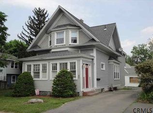 957 Vischer Ave, Schenectady, NY 12306