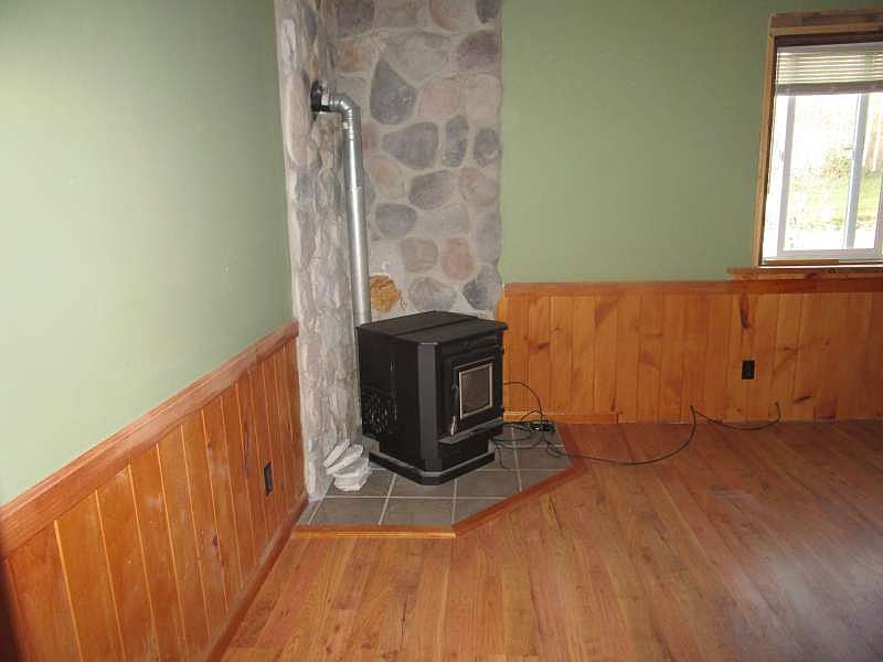 2nd image of 118 Church St