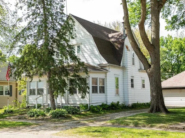 120 W Adair St, Shell Rock, IA 50670