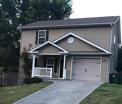 1916 Palma Way Photo 1