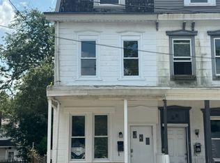 60 W 3rd St, Pottstown, PA 19464