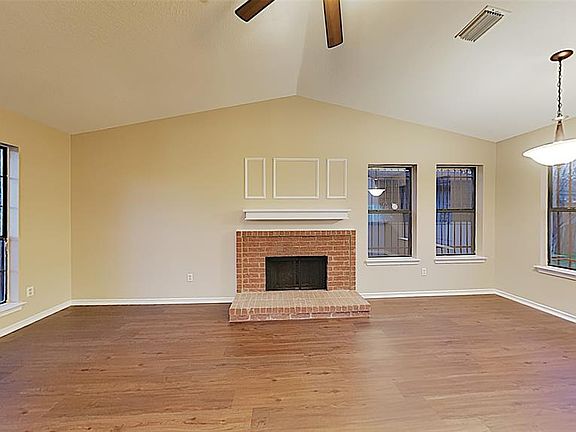 4th image of 1007 Burlywood Dr