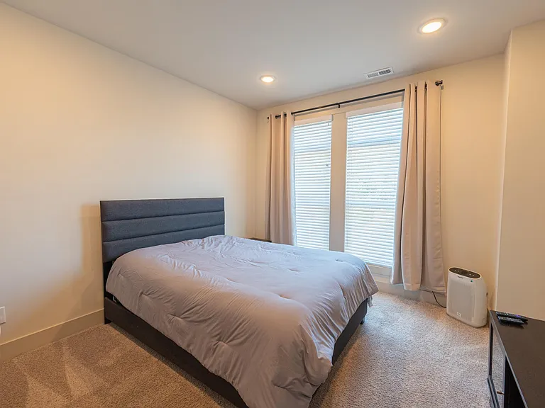 1112 Wesley Terrace Ave — Photo 13