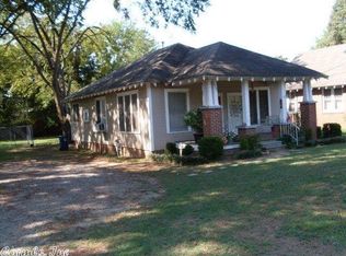 1929 College Ave, Conway, AR 72034