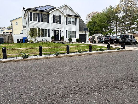 2nd image of 209 Gilford Ave