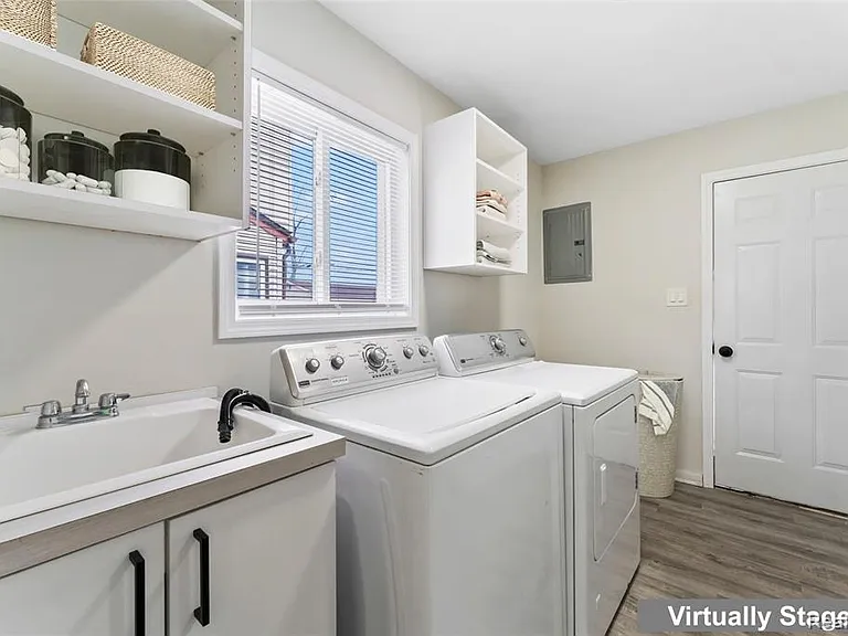 27210 Seyburn Ave — Photo 10