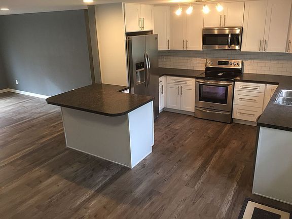 2nd image of 390 E Annas Way