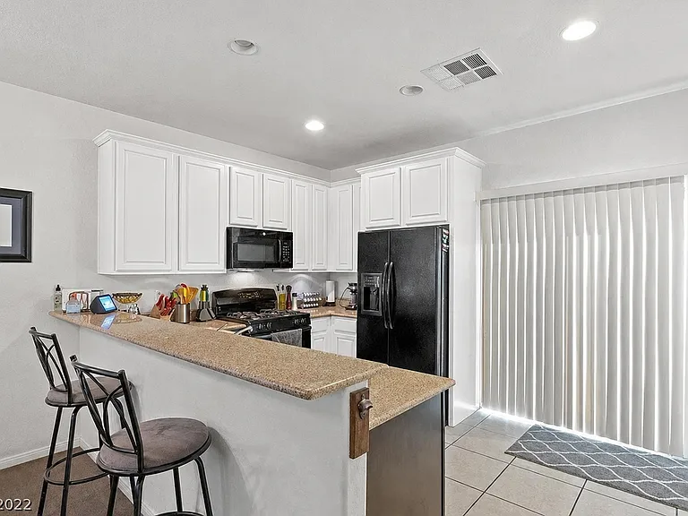 9069 Entrancing Ave — Photo 6