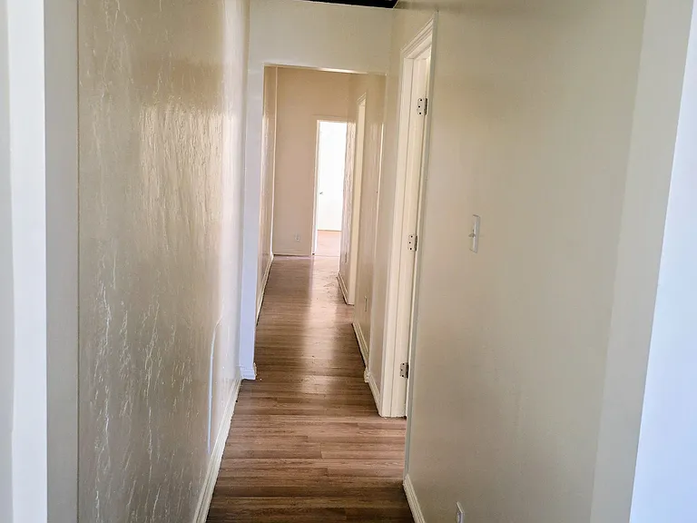 2422 E 7th St #1/2 — Photo 7