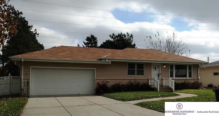 1st image of 3115 S 72nd Ave