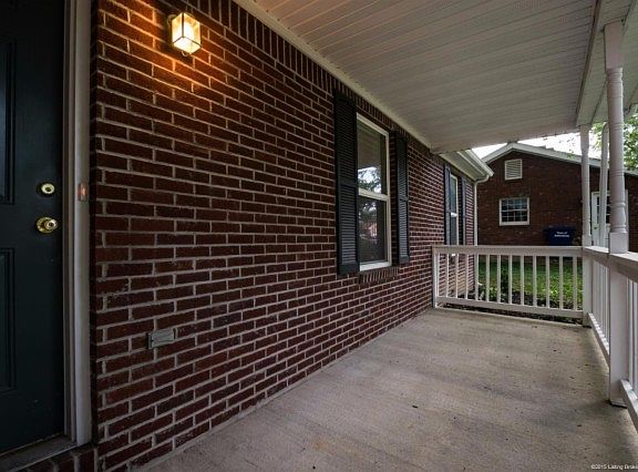 4th image of 811 Beechwood Dr