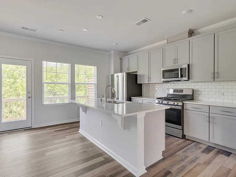 1123 Lily Loch Way — Photo 10