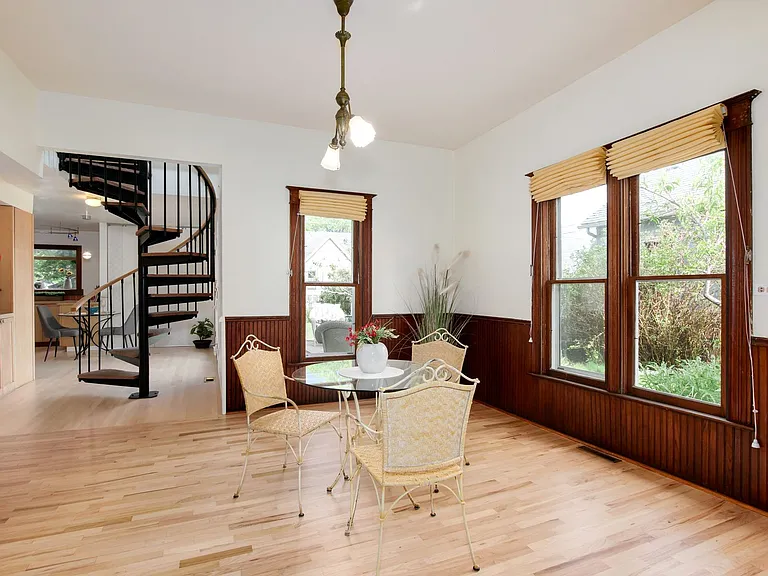 708 Grant Ave — Photo 8
