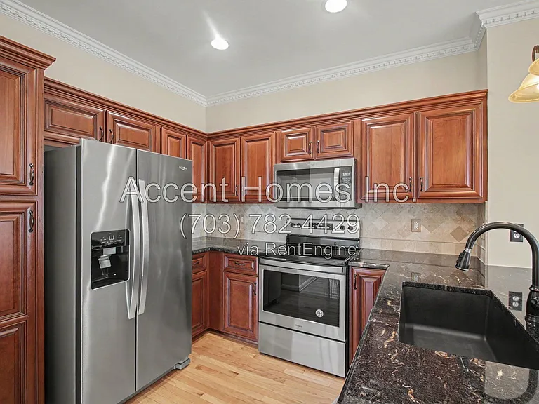 20864 Pitt Ter — Photo 9