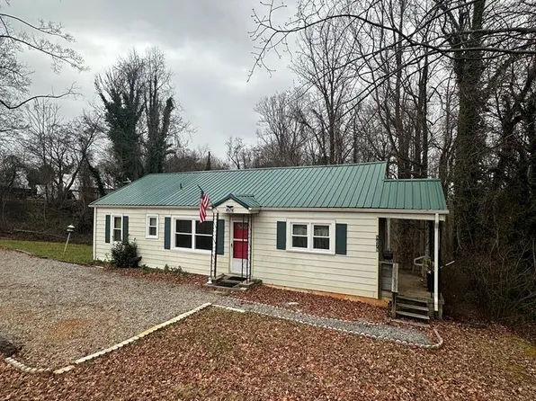8678 Fairystone Park Hwy, Bassett, VA 24055