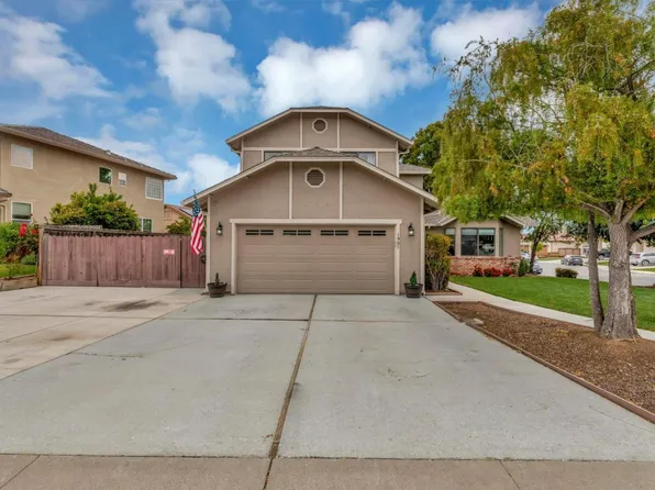 1951 Calistoga Dr, Hollister, CA 95023