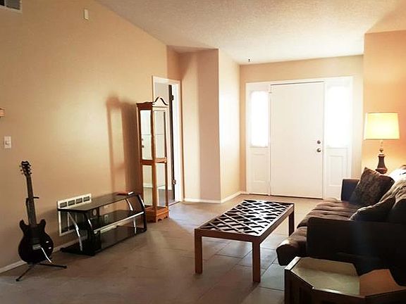 3rd image of 821 Fairbairn Ct