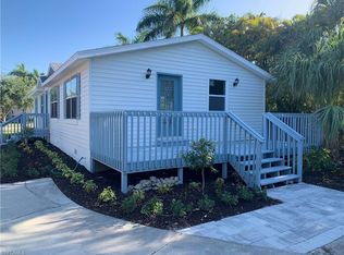 1259 8th Ave N, Naples, FL 34102