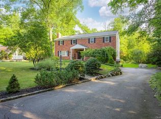 17 Kevin Dr, Suffern, NY 10901