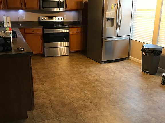 4th image of 1410 Finleys Ln