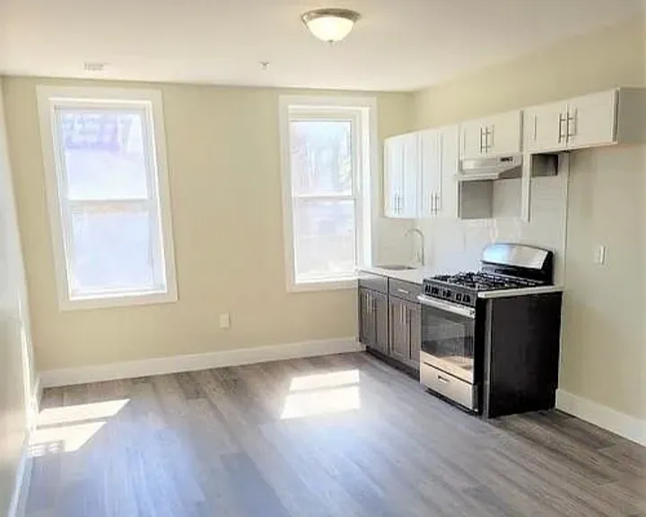 175 S Munn Ave #104LL — Photo 1