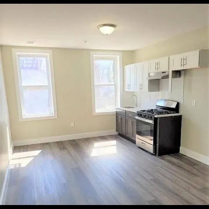 175 S Munn Ave #104LL