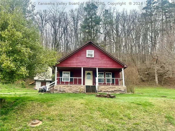 2817 Kentuck Rd, Kenna, WV 25248