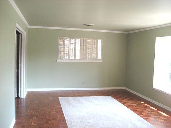 2nd image of 1885 Karen Ln