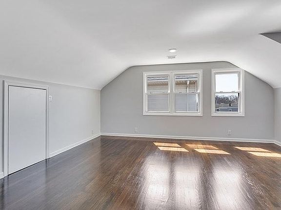 5th image of 245 High St #2