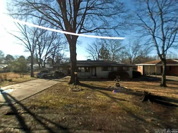 105 W 10th St, Judsonia, AR 72081