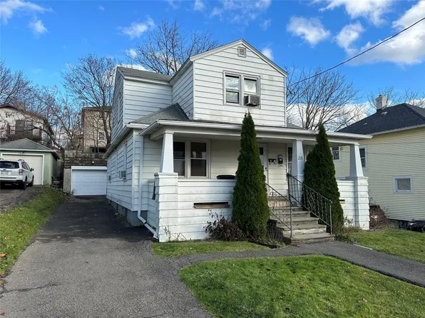 218 Hayes Ave, Endicott, NY 13760