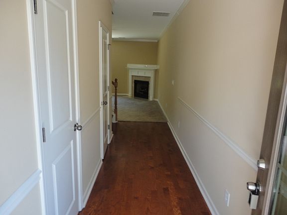 2nd image of 265 Ascott Ln