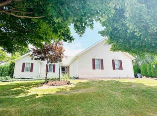 52680 Silver Fox Trl, South Bend, IN