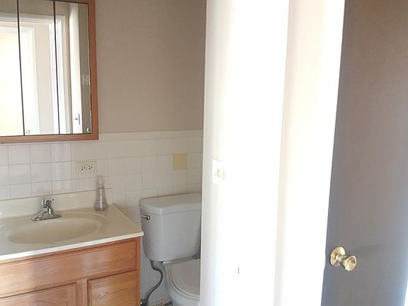5th image of 10034 Holly Ln #10034