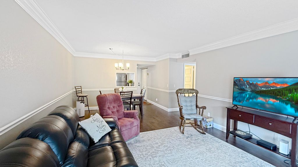 12022 W Greenway Drive #206, Royal Palm Beach, FL - View 3