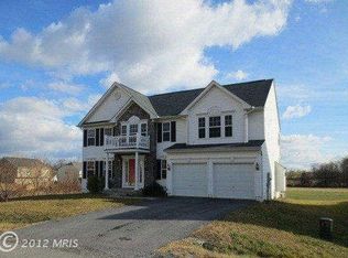 160 Amelia Dr, Hedgesville, WV 25427