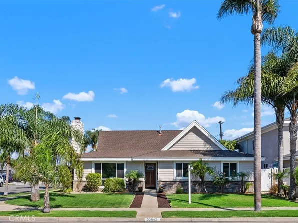 22042 Surfrider Ln, Huntington Beach, CA 92646