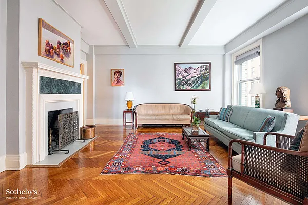 Sold by Sotheby's International Realty | media 14