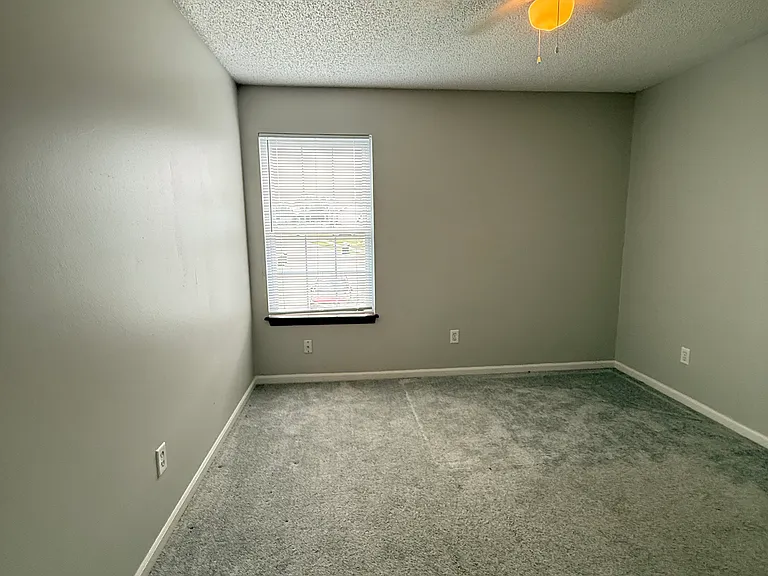 8906 NE 73rd Ct #8906 — Photo 15