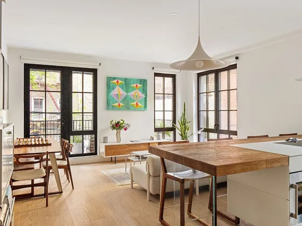 669 Saint Marks Ave #2B, Brooklyn, NY 11216