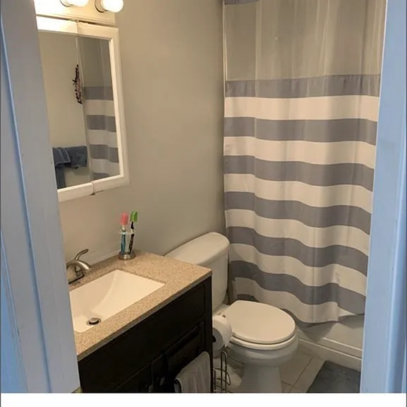 428 W 2nd St #A — Photo 8