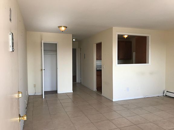 Entrance to Apartment L