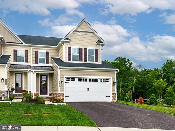 2nd image of 2247 Poe Ln