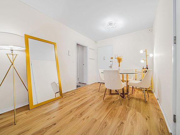 4th image of 345 E 80th St APT 4L