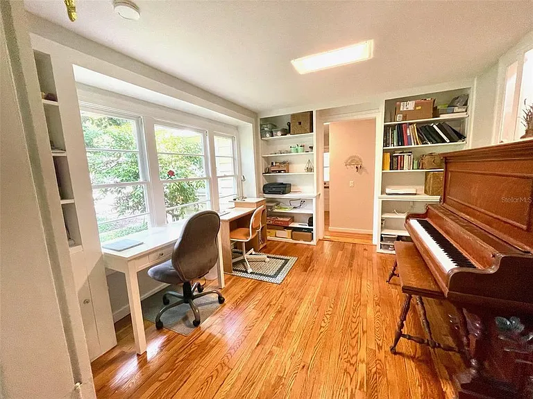 1723 NW 7th Ave — Photo 21
